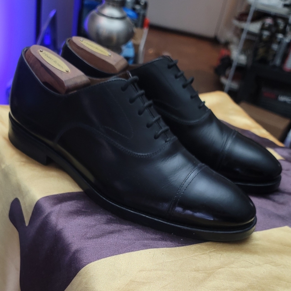 Brunello Cucinelli black  cap toe oxfords